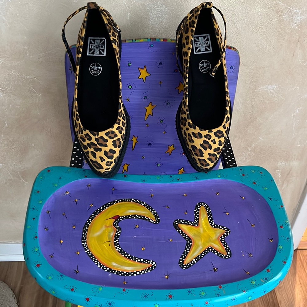 Brand NEW, funky & fabulous TUK pointy-toes creepers 💕.